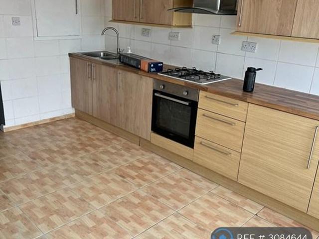 House for rent in Chadwell St Mary, Essex