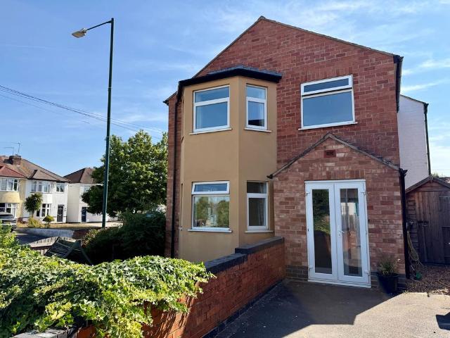 House for rent in Whitnash, Green Close
