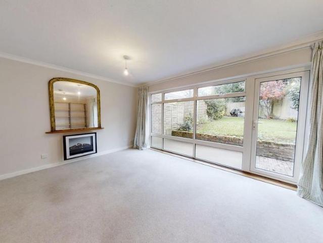 House for rent in Perryfields, West Sussex