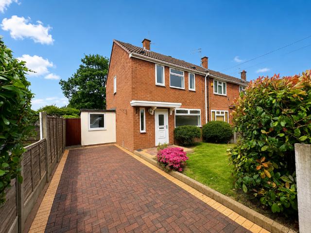 House for rent in Sale Moor, Trafford Park