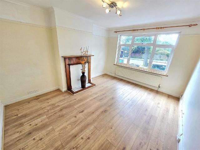House for rent in London Borough of Ealing, Greater London