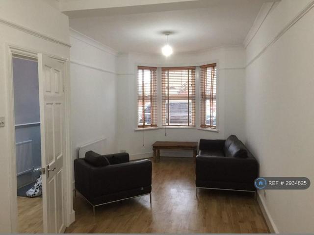House for rent in Upper Walthamstow, Greater London