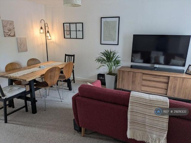 House for rent in Hedge End, Helford