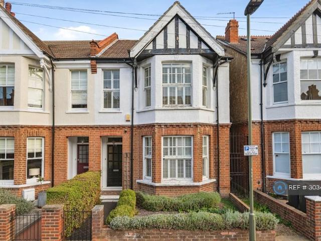 House for rent in London Borough of Bromley, Greater London