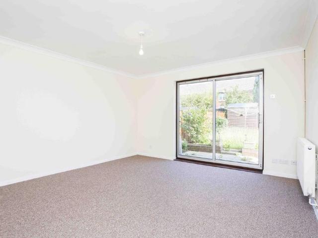 House for rent in Middlecroft, Hampshire