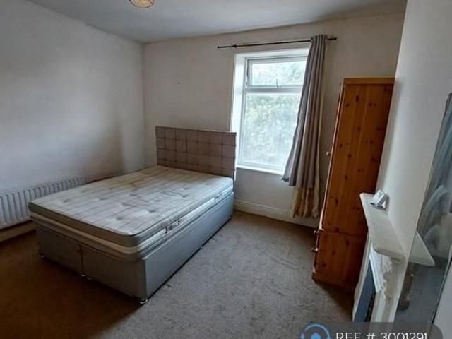 House for rent in Slack Side, West Yorkshire