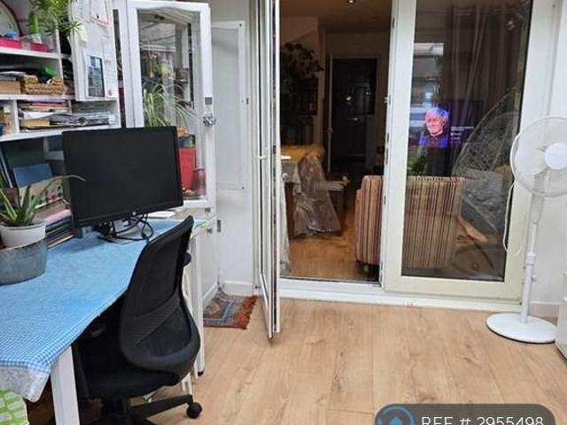 House for rent in London Borough of Hounslow, Greater London