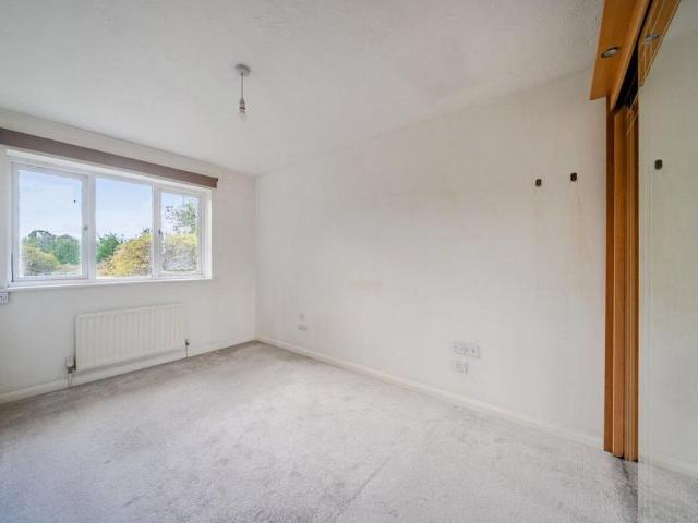 House for rent in Royal Borough of Kingston upon Thames, Greater London