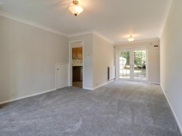House for rent in Merrow, Guildford