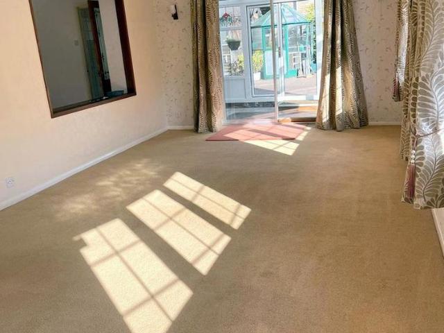 House for rent in Navestock Side, Essex
