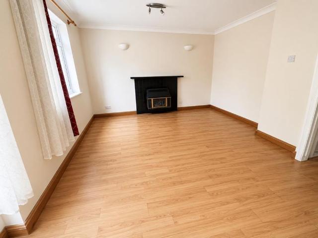 House for rent in Barracks, The Bridge