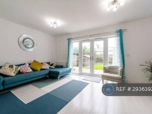 House for rent in Worcester Park, Greater London