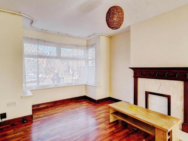 House for rent in Tollbar End, West Midlands