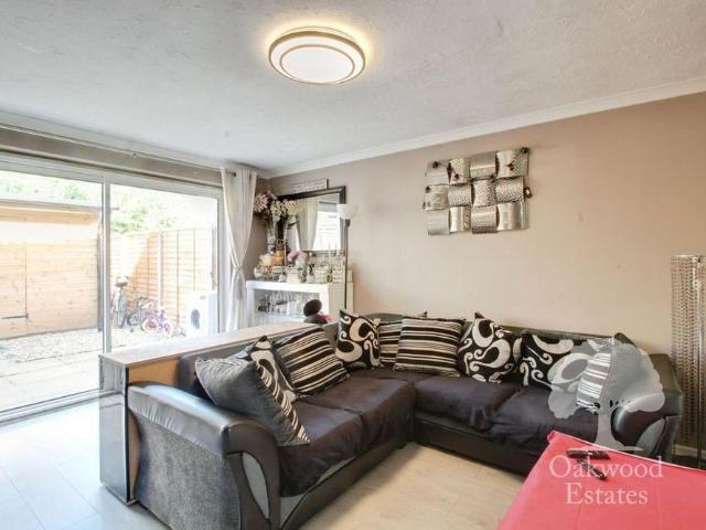 House for rent in Lower Halliford, Surrey