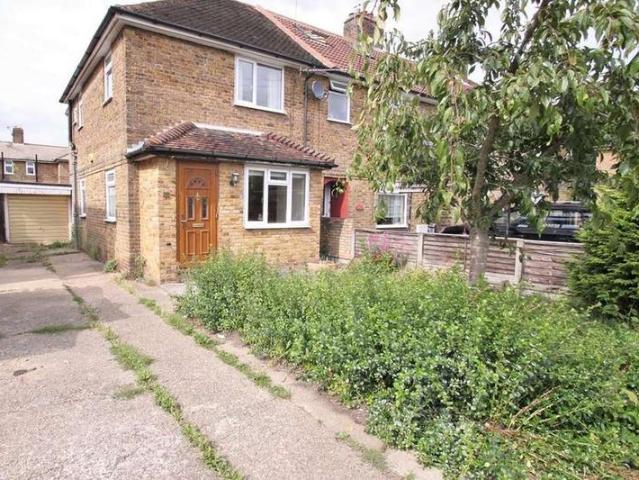 Apartment for rent in Yiewsley, Yiewsley
