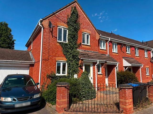 Apartment for rent in Warwick Gates, Green Close