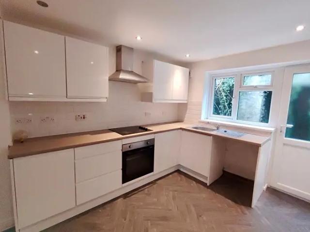 Apartment for rent in Ynyshir, Wattstown