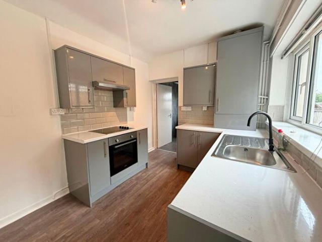 Apartment for rent in Pontarddulais, Wales