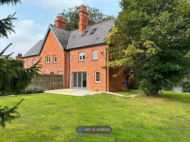 Apartment for rent in Freeby, Brentingby