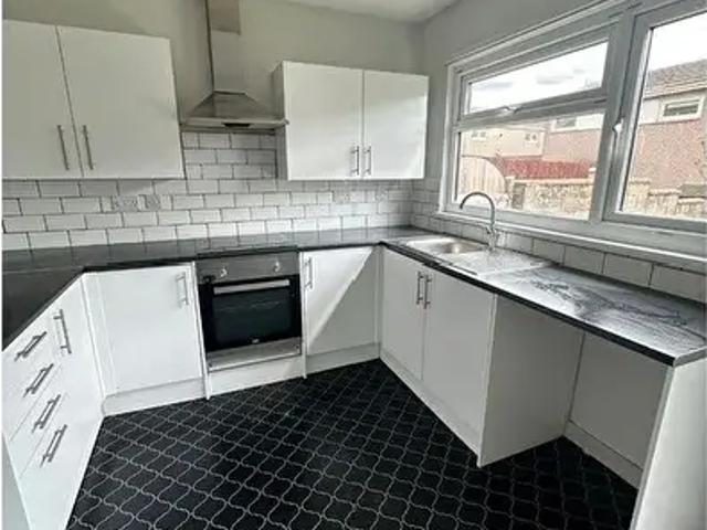 Apartment for rent in Coedffranc, Skewen