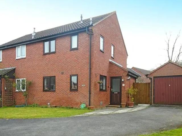 Apartment for rent in Dromore, Oxfordshire