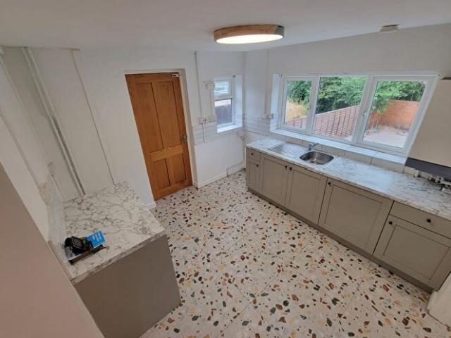 Apartment for rent in Ystalyfera, Pontardawe, Clydach