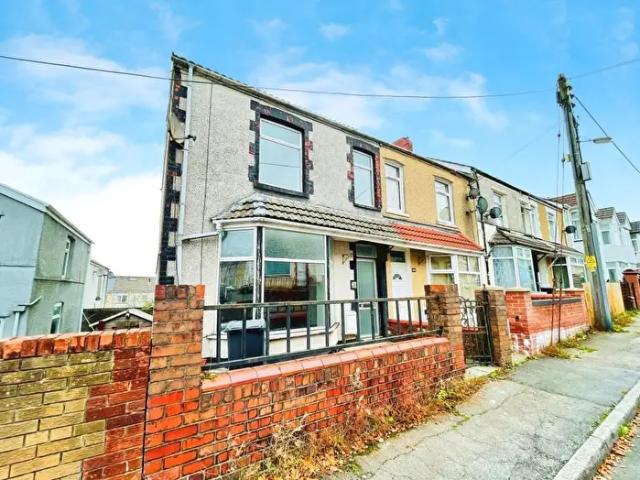 Apartment for rent in Willowtown, Ebbw Vale