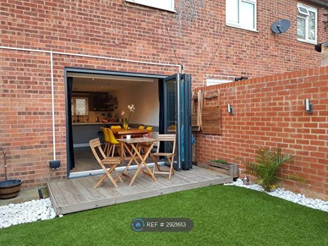 Apartment for rent in Phippsville, Northampton