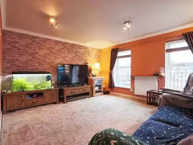 House for sale in Wrenthorpe