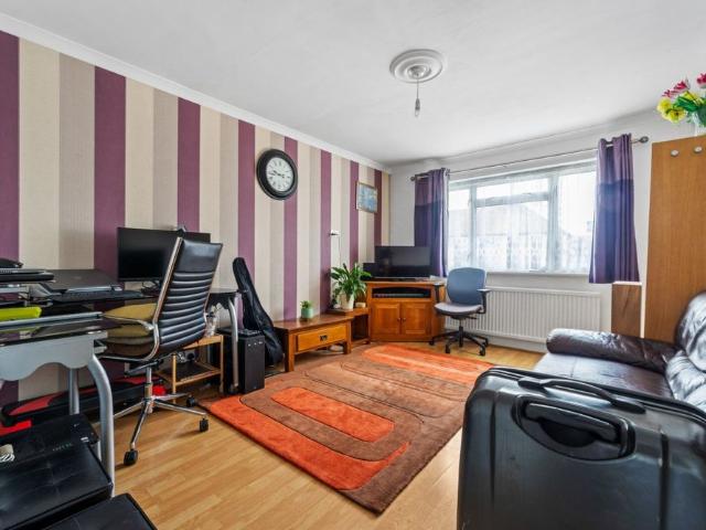 House for rent in Rosehill, Greater London