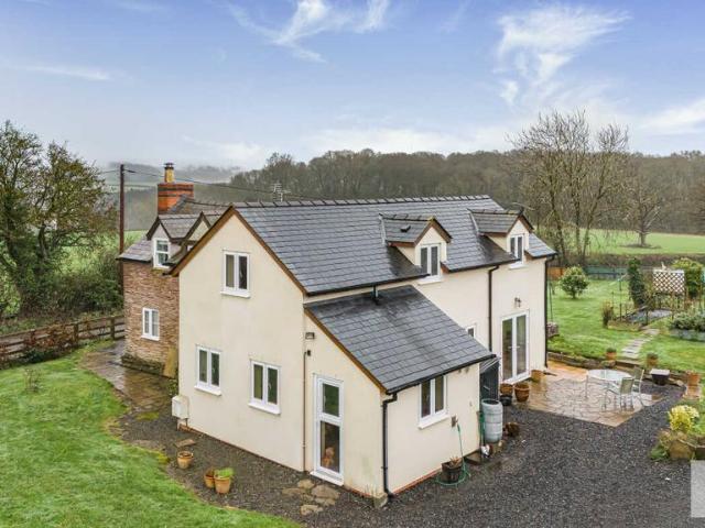 House for sale in Bodenham Moor