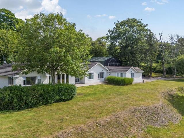 House for sale in Folkestone, Kent