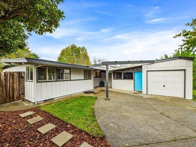 House for sale in Humboldt, California