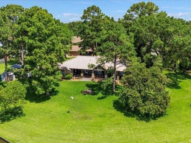 House for sale in Eustace, Texas