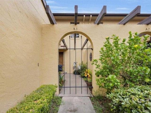 Condo for sale in Eustis, Florida