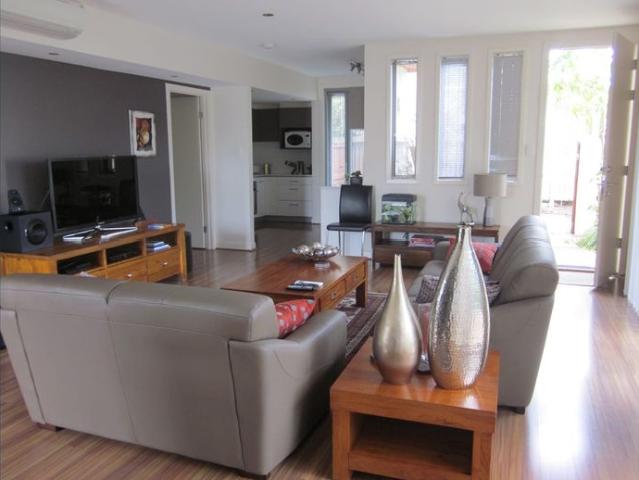 Townhouse for rent in Toombul, Queensland