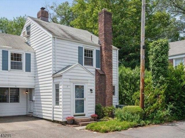 House for sale in Fair Lawn, New Jersey
