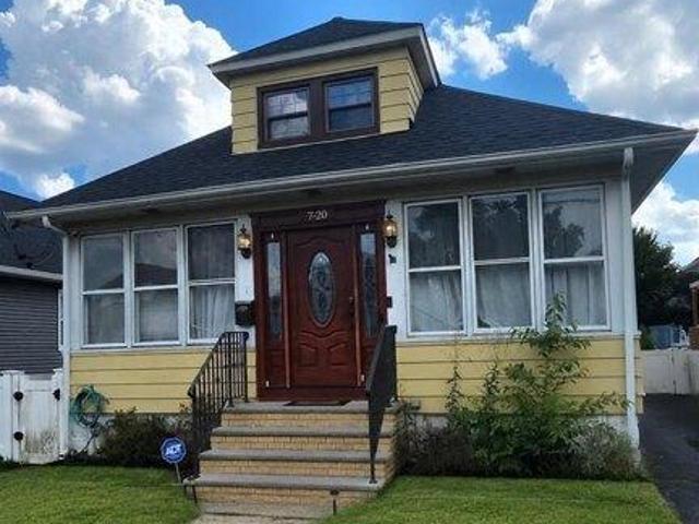 House for sale in Fair Lawn, New Jersey