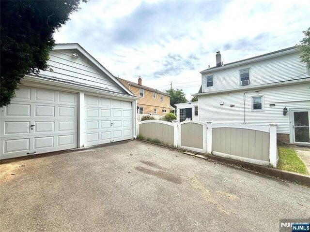 House for sale in Fair Lawn, New Jersey