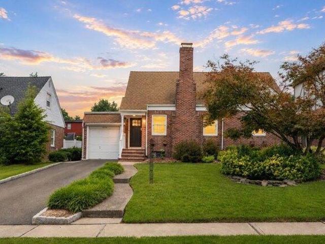 House for sale in Fair Lawn, Bergen County