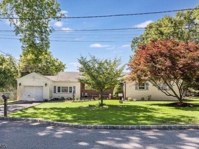 House for sale in Fairfield, New Jersey