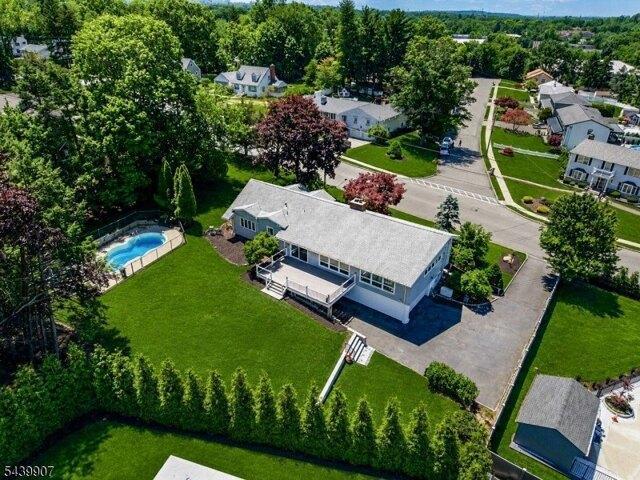 House for sale in Fairfield, New Jersey