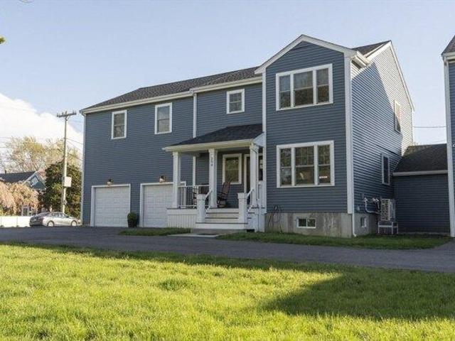 Condo for sale in Bristol, Massachusetts