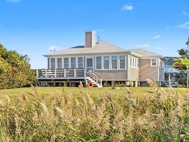 House for sale in Winsegansett Heights, Fairhaven