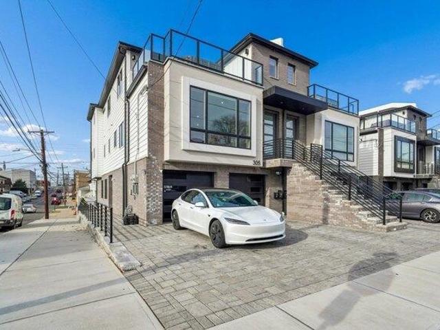 Condo for sale in Fairview, New Jersey