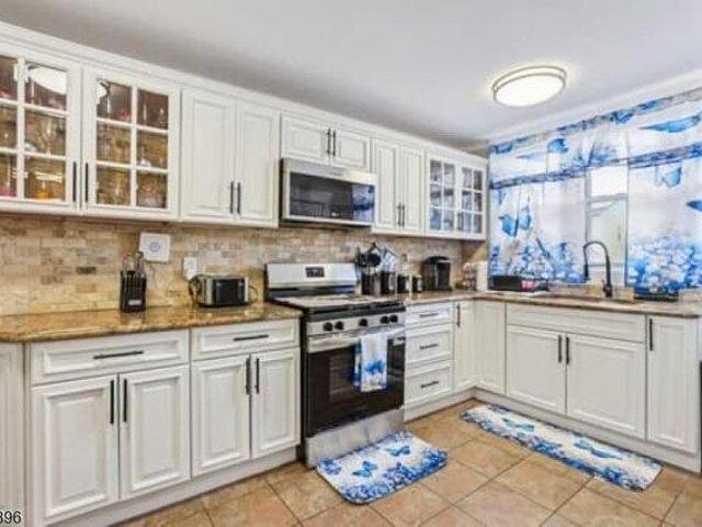 House for sale in Fairview, New Jersey