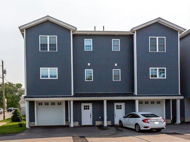 Condo for sale in Bristol, Massachusetts