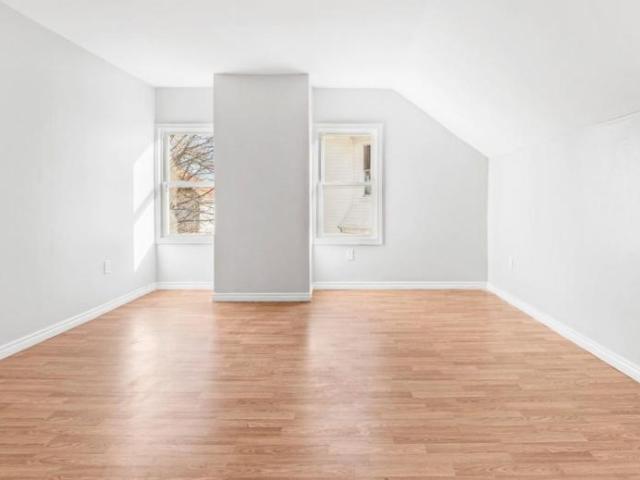 Detached House for rent in Fall River, Bristol County
