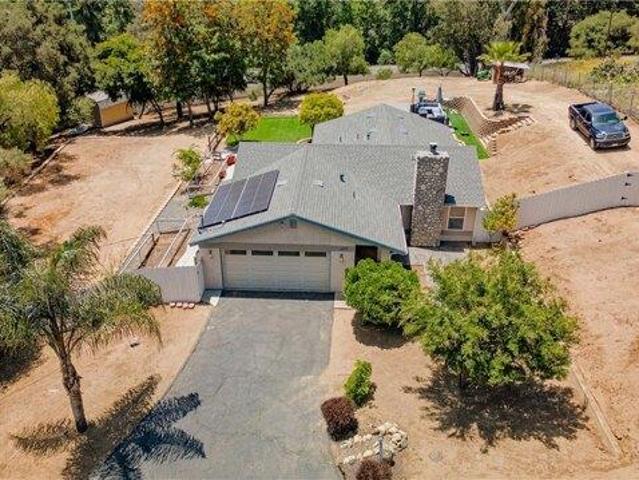 House for sale in Fallbrook House for sale in Fallbrook