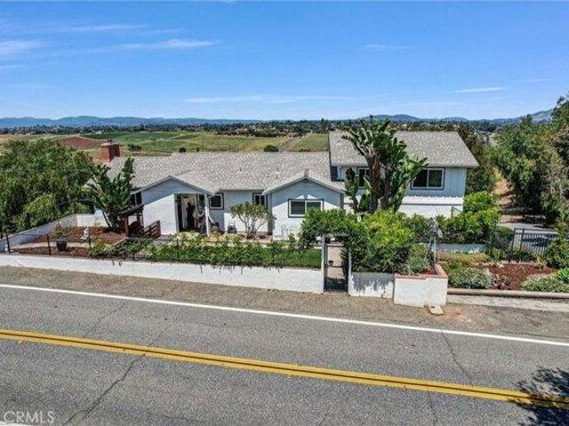 House for sale in Fallbrook House for sale in Fallbrook